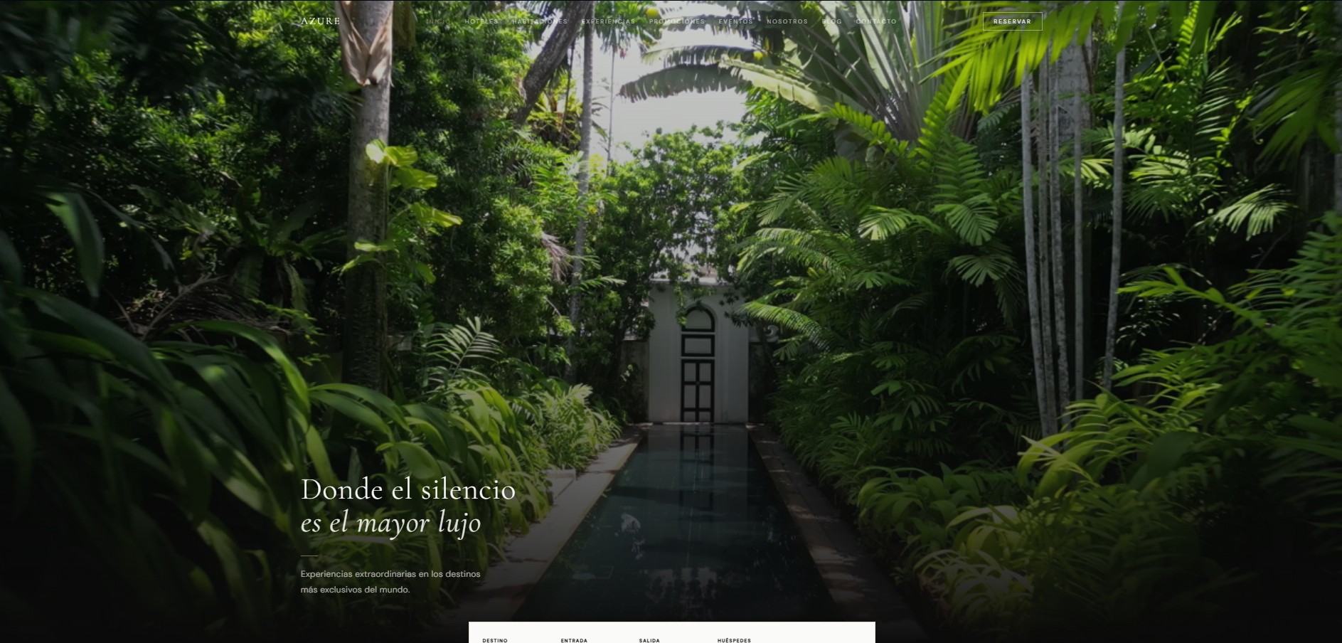 Inicio de Azure Hotels con jardín tropical y buscador de reservas